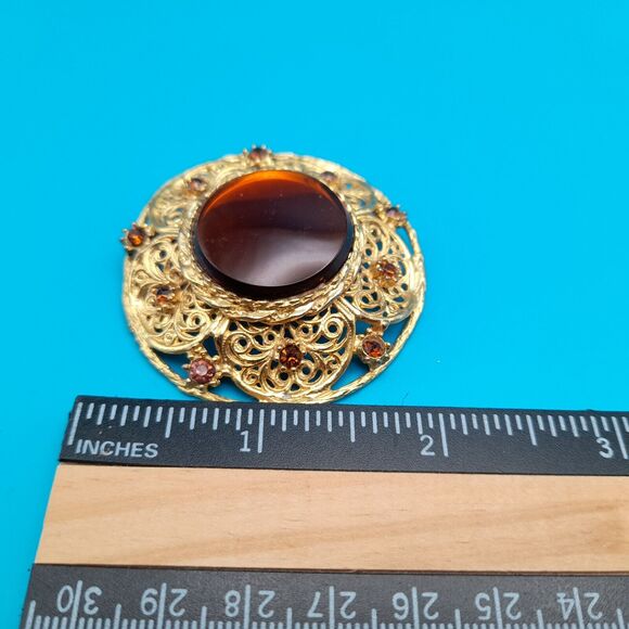 Vintage Round Topaz Glass Cabochon Rhinestones Brooch, Gold Tone Filigree - Picture 7 of 10